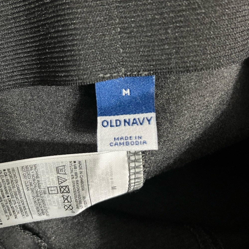(2) Old Navy Extra High-Waisted Stevie Crop Kick Flare Pants Bundle - Picture 5 of 6